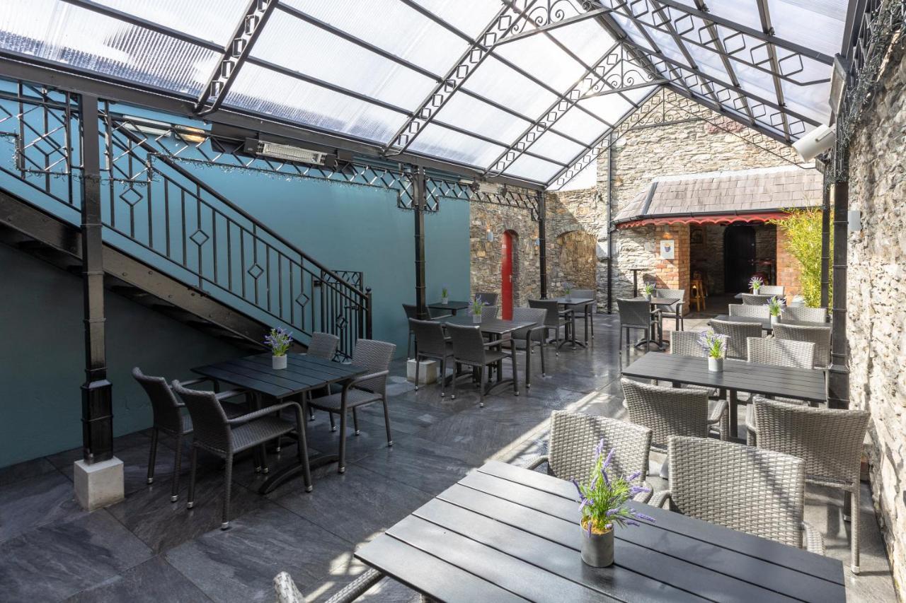 The Wander Inn Bar & Accommodation Kenmare Exterior foto