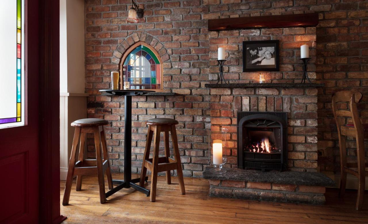 The Wander Inn Bar & Accommodation Kenmare Exterior foto